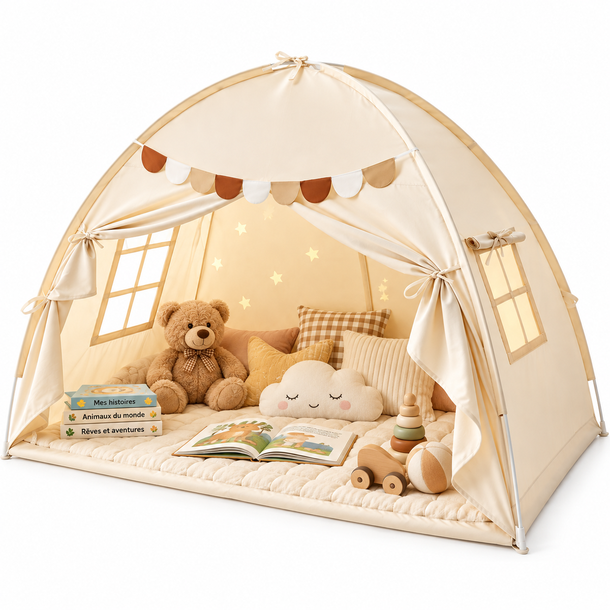 Tente enfant beige aménagée en coin lecture avec livres, coussins, peluches et jouets sur fond blanc